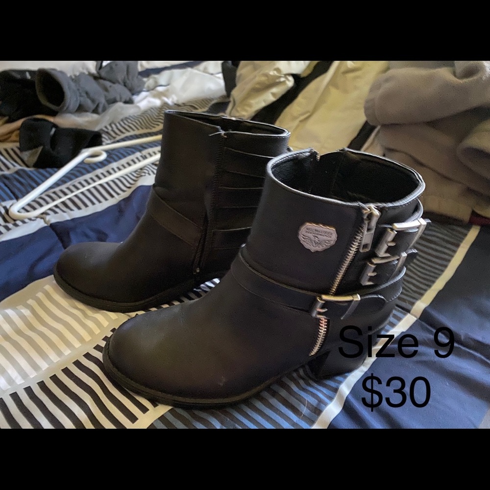Motorcycle boots